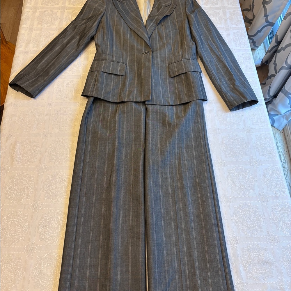 Anne Klein Women's Suit Set